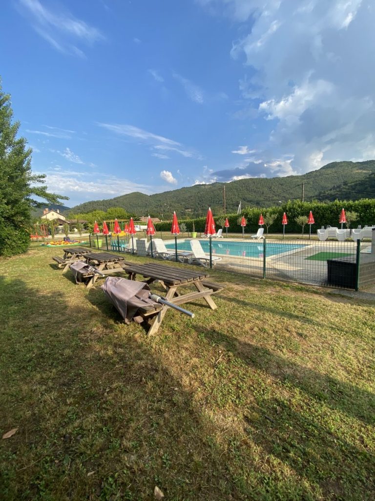 Camping au coeur de l'Ardèche, La Gare des Amis à St Fortunat Camping au coeur de l'Ardèche, La Gare des Amis à St Fortunat
